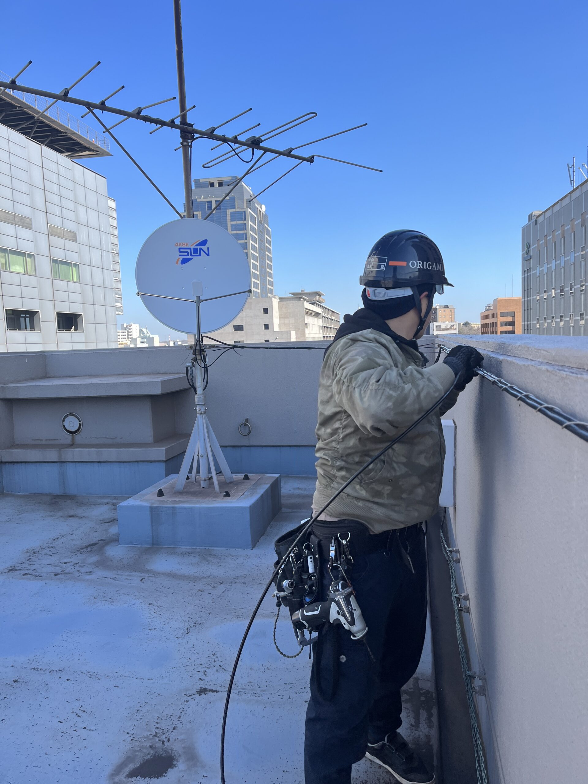 千葉県千葉市中央区で大型マンションの共聴アンテナ取り付けを行いました❗️